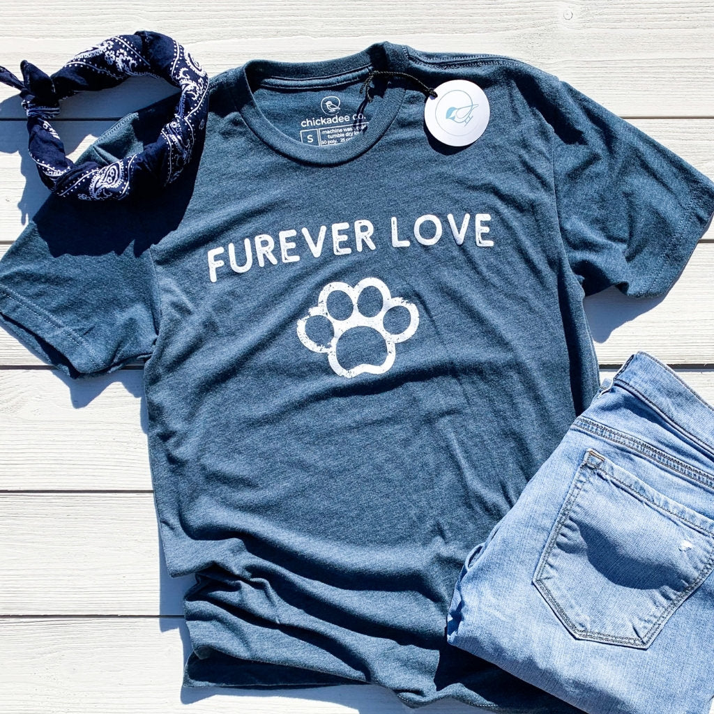 super soft vintage tshirt in blue. unisex blue triblend tshirt for men and women. dog lovers tshirt with furever love quote. dog lovers tshirts. furever love dog message. apparel for dog lovers. heathered blue tshirt with white screen printed design on front. favorite tshirts.